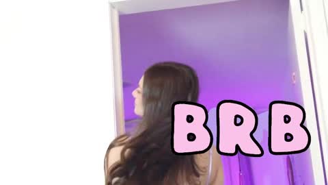 Snapshot of mia_nevaeh chatting on April 19, 7:49 pm Mia Nevaeh - follow me online show from April 19, 7:49 pm