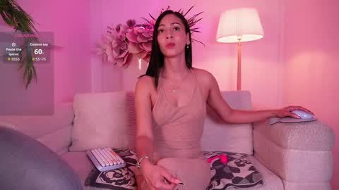 Mia online show from May 24, 12:10 pm
