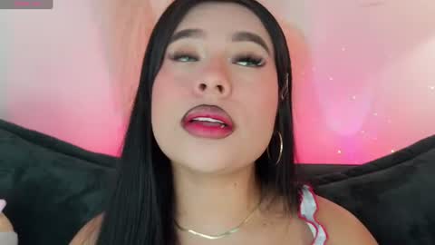 Snapshot of mia_roux1 chatting on July 12, 9:17 pm Mia online show from July 12, 9:17 pm