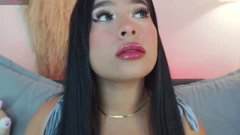 Snapshot of mia_roux1 chatting on July 24, 10:19 pm Mia online show from July 24, 10:19 pm