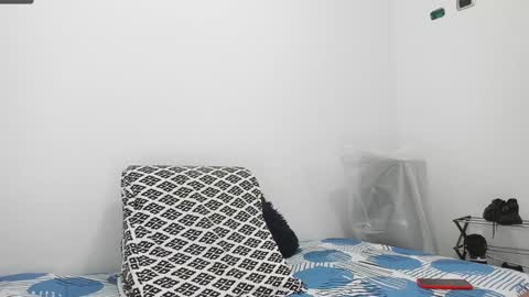 Snapshot of mia_soman chatting on February 1, 10:15 am mia soman online show from February 1, 10:15 am