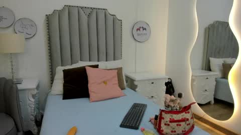 Snapshot of mia_tentacion__ chatting on May 16, 8:07 pm mia_tentacion__ online show from May 16, 8:07 pm