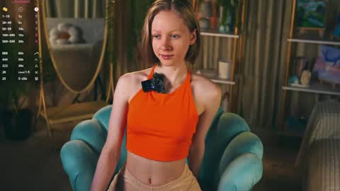 Mia online show from May 26, 3:08 pm