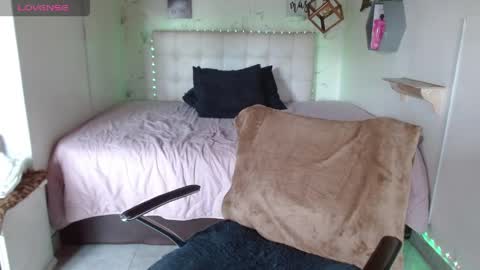 MIA  online show from April 9, 1:38 pm