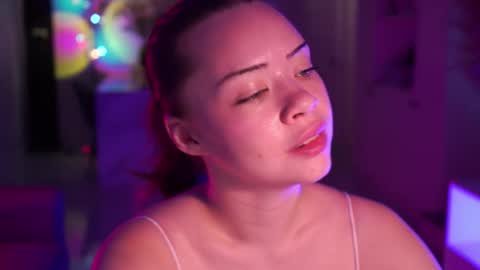 VixenMia online show from February 25, 4:11 am