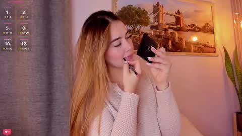 Mia White  online show from February 13, 12:54 pm