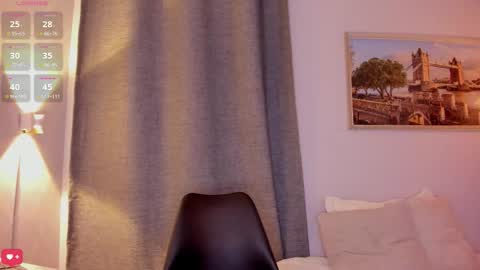 Mia White  online show from October 25, 12:34 pm