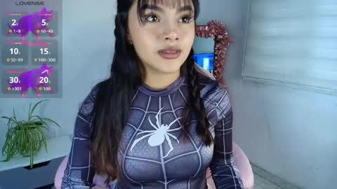 mia_zafir online show from May 8, 9:09 pm