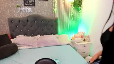 Snapshot of miaa_013 chatting on March 20, 7:52 pm baby miaa online show from March 20, 7:52 pm