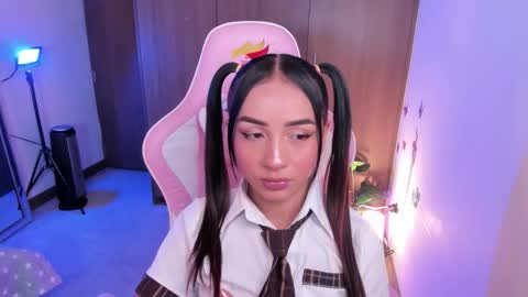 Snapshot of miaa_06 chatting on January 18, 2:26 am mia nicolle online show from January 18, 2:26 am