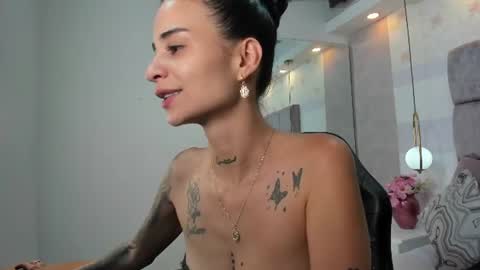 Mia  online show from July 7, 12:31 pm