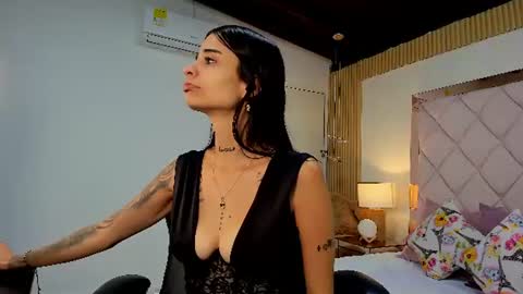 Mia  online show from July 16, 12:33 pm