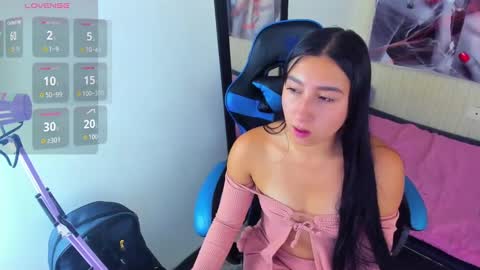       online show from November 5, 3:23 pm