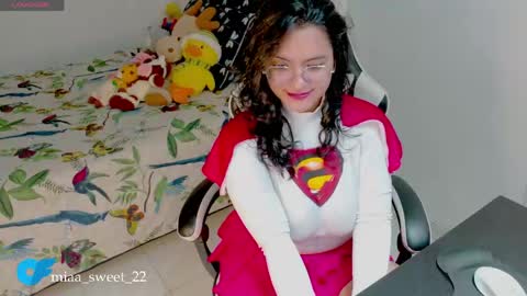 Maria Fernanda online show from May 18, 4:40 am