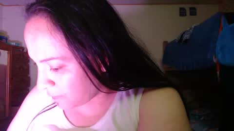 Snapshot of miaabrownn chatting on April 23, 2:08 pm MIA online show from April 23, 2:08 pm