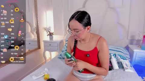 miaaffox online show from February 5, 8:02 pm