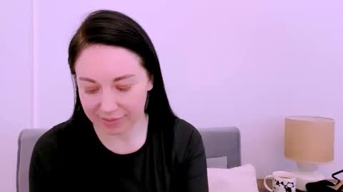 Mia online show from April 14, 3:18 pm