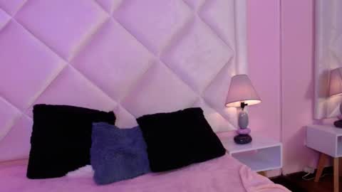 Alexandra online show from November 4, 1:54 pm