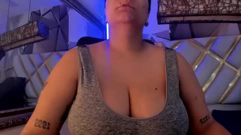   online show from October 3, 2:52 am