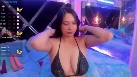 Snapshot of miacharloth chatting on September 16, 1:39 am Mia online show from September 16, 1:39 am