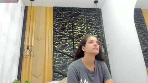 MiaCours online show from April 12, 1:05 pm