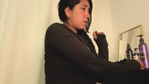 Snapshot of miafix chatting on April 21, 2:51 am Mia Carter Schedule 800 - 1430 gtm-5 online show from April 21, 2:51 am