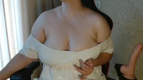 MiaFoxisJa online show from July 6, 3:58 am