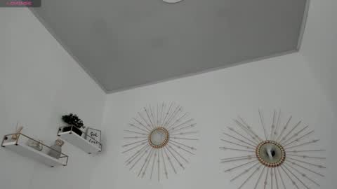 Miah Collins online show from November 10, 11:42 am