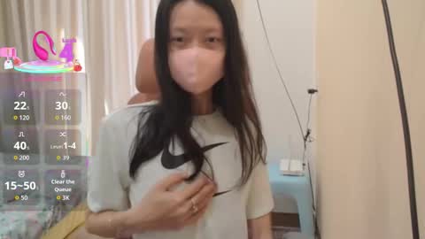 miahchan68 online show from November 15, 2:09 am