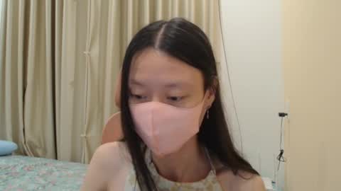 miahchan68 online show from January 5, 5:27 pm