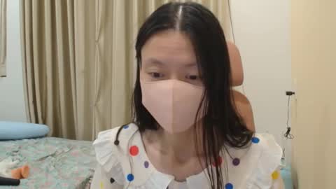 miahchan68 online show from January 15, 5:49 pm