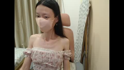 Snapshot of miahchan68 chatting on June 25, 2:43 pm miahchan68 online show from June 25, 2:43 pm