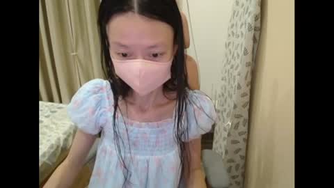 Snapshot of miahchan68 chatting on July 9, 2:43 pm miahchan68 online show from July 9, 2:43 pm
