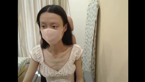 Snapshot of miahchan68 chatting on July 19, 8:51 am miahchan68 online show from July 19, 8:51 am