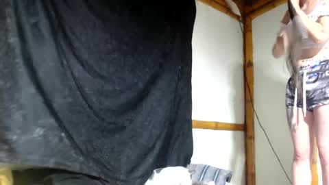 Snapshot of miahells chatting on June 19, 12:26 am Mia Sam online show from June 19, 12:26 am