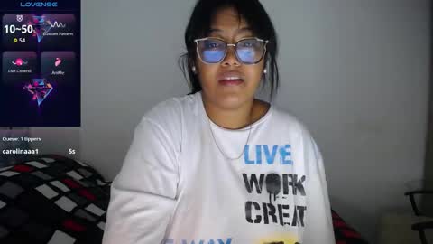 Snapshot of miajoseph_ chatting on October 27, 2:37 am miajoseph_ online show from October 27, 2:37 am