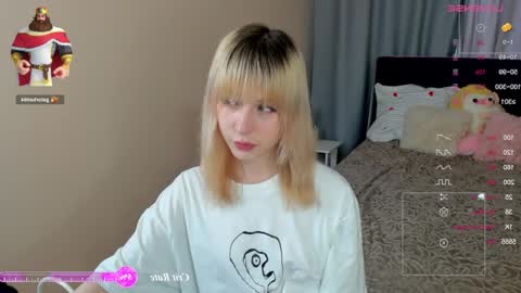 Snapshot of miakimiko chatting on May 5, 2:19 am miakimiko online show from May 5, 2:19 am