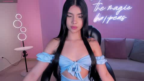Call me Mia  online show from April 18, 7:58 pm
