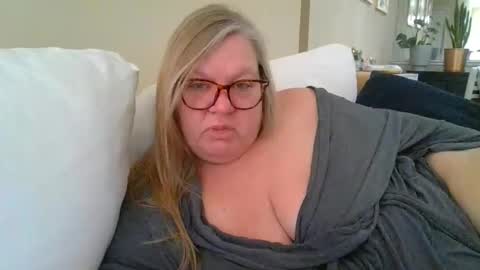 Miamarie555 online show from February 15, 6:04 pm