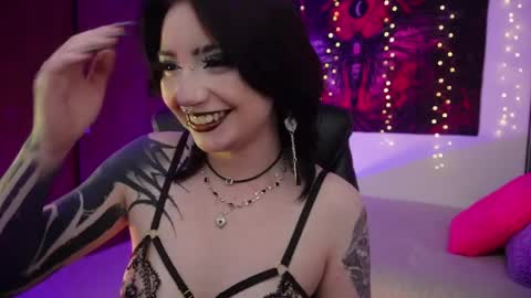 Lili online show from April 7, 2:34 am