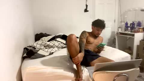 miamiclos1 online show from February 22, 2:45 am