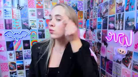 miamilas online show from December 22, 1:52 pm