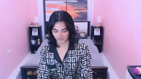 miamoreamara69 online show from July 10, 11:07 pm