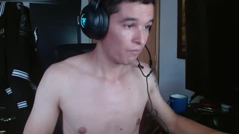 Snapshot of miaou_miaou chatting on March 9, 9:46 pm miaou_miaou online show from March 9, 9:46 pm