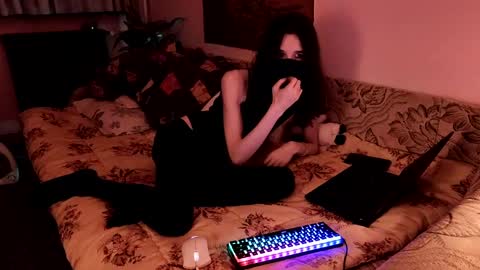 Snapshot of miaowhowl chatting on January 13, 11:38 pm Kristien online show from January 13, 11:38 pm