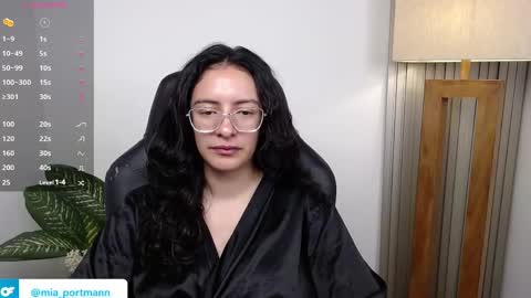 MIAPORTMANN online show from April 7, 9:10 am