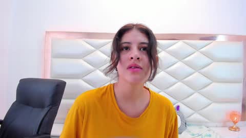 Sweetie Mia online show from January 28, 6:39 pm