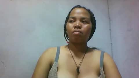 miarii online show from May 11, 4:26 pm