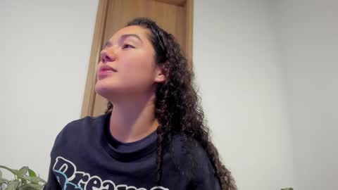 Snapshot of miarouseex chatting on May 9, 11:10 pm Mia Rouse online show from May 9, 11:10 pm