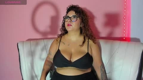 Snapshot of miasexxxydoll chatting on June 16, 6:43 pm miasexxxydoll online show from June 16, 6:43 pm
